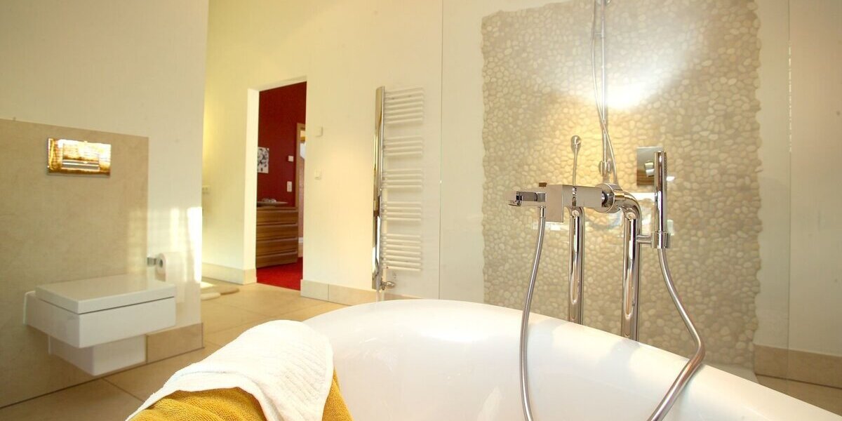 Modernes Einfamilienhaus in Esslingen am Neckar mit Keller und Bauplatz - Individuell geplant und hochwertig ausgestattet - Einfamilienhaus Esslingen am Neckar Hegensberg | Angebot:27346561