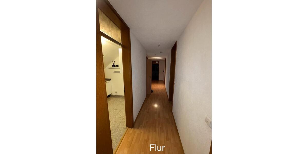 Etagenwohnung Böblingen Dagersheim - 4 Zimmer, 98 m&sup2;, 1.200&euro; | Angebot:26563751