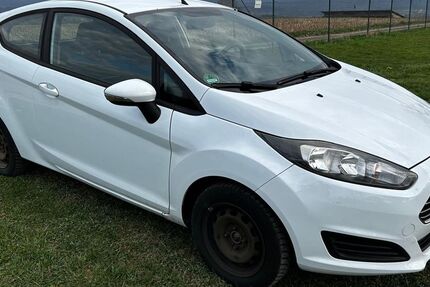 Ford Fiesta 266.000 km 800 &euro; Gomaringen 72810