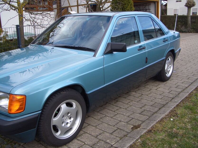 Mercedes-Benz 190 86.000 km 7.900 € Gäufelden 71126