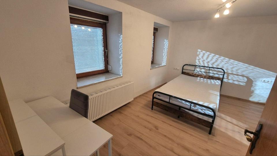 Reihenhaus Pforzheim - 6 Zimmer, 150 m&sup2;, 399.000&euro; | Angebot:24335322