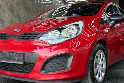 Kia Rio 138.000 km 4.900 &euro; Reutlingen 72762