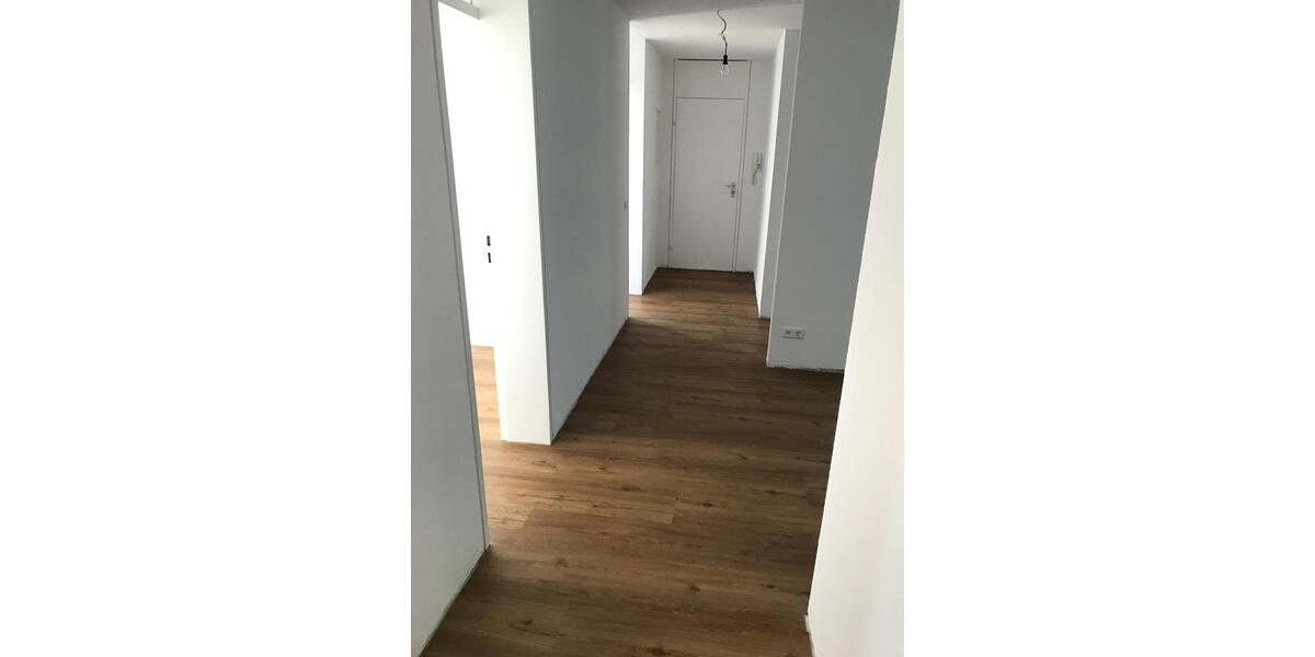 Etagenwohnung Esslingen am Neckar Oberesslingen - 4 Zimmer, 94 m&sup2;, 1.092&euro; | Angebot:24625249
