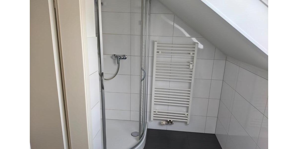 Dachgeschoßwohnung Rutesheim - 3 Zimmer, 49 m&sup2;, 500&euro; | Angebot:26403411