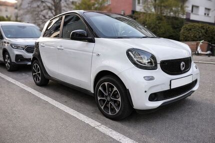 Smart ForFour 65.000 km 10.500 &euro; Stuttgart 70174