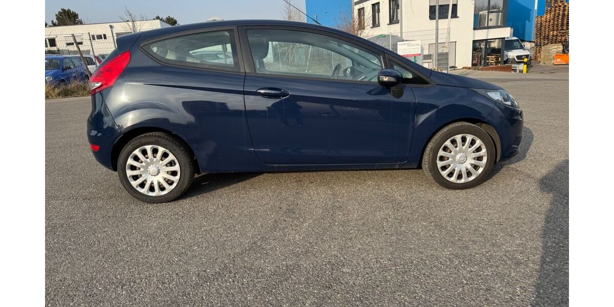 Ford Fiesta 136.912 km 2.999 &euro; Markgröningen 71706