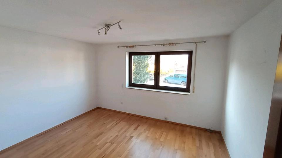 Etagenwohnung Calw - 3 Zimmer, 89 m&sup2;, 280.000&euro; | Angebot:25921110