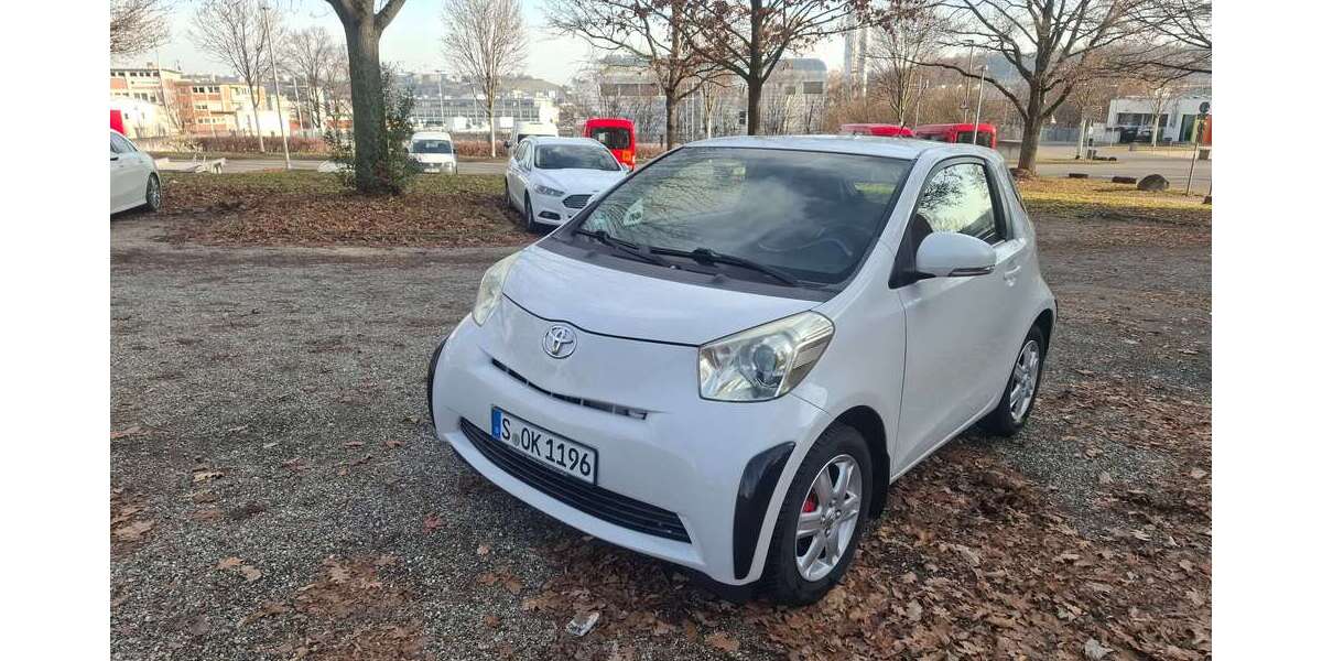 Toyota iQ 178.000 km 3.699 &euro; Stuttgart 70469