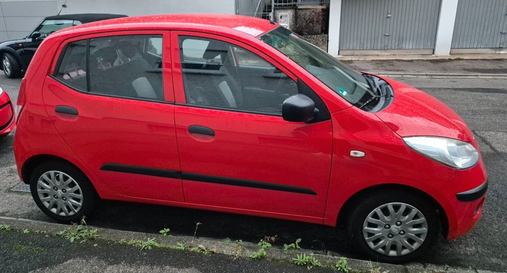 Hyundai i10 120.000 km 2.500 € STUTTGART 70186
