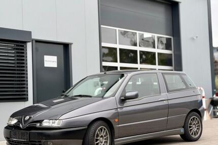 Alfa Romeo 145 136.750 km 5.890 &euro; Althengstett 75382