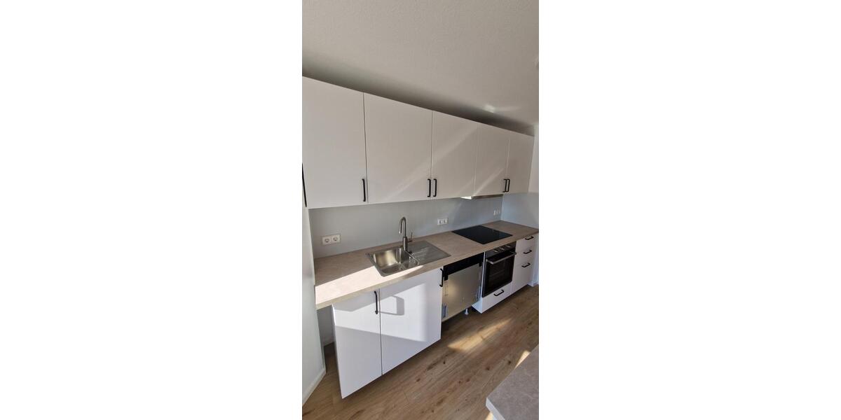 Hochparterre Metzingen - 3 Zimmer, 78 m&sup2;, 1.300&euro; | Angebot:25844597