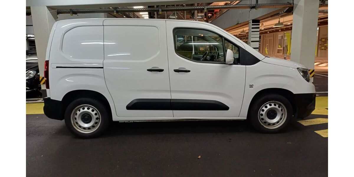 Opel Combo 105.000 km 10.800 &euro; Esslingen am Neckar 73733