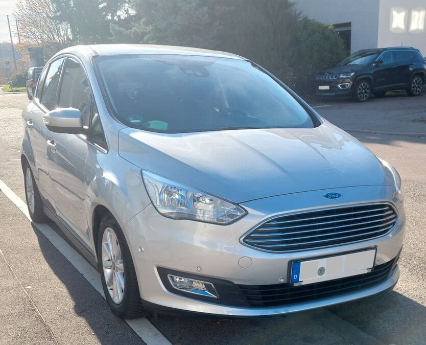 Ford C-Max 104.000 km 9.400 € Stuttgart 70435
