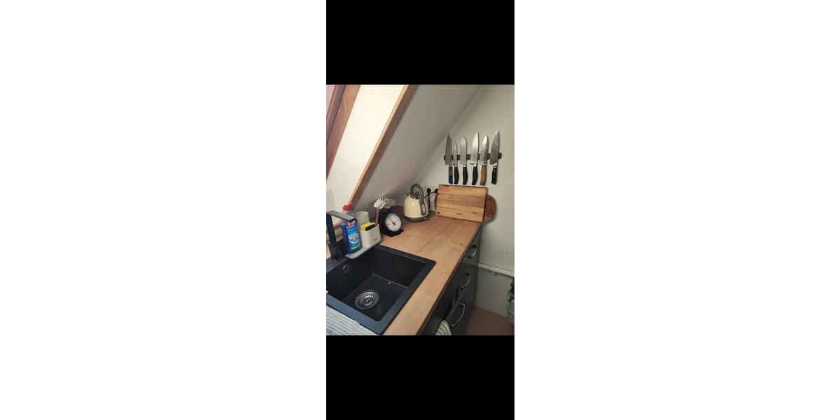 Dachgeschoßwohnung Stuttgart Feuerbach - 2.5 Zimmer, 60 m&sup2;, 840&euro; | Angebot:25120845