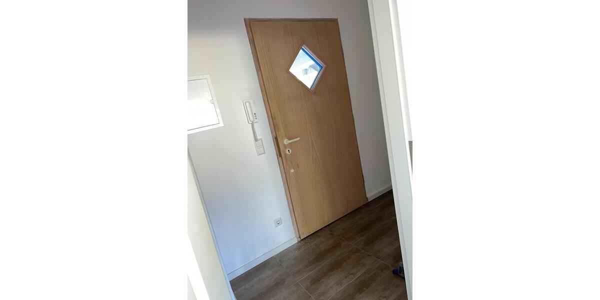 Erdgeschoßwohnung Esslingen am Neckar Hegensberg - 2.5 Zimmer, 70 m&sup2;, 1.230&euro; | Angebot:27601231