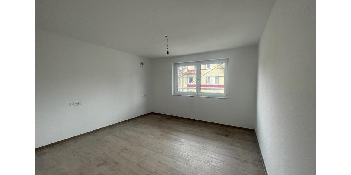 Etagenwohnung Esslingen am Neckar - 4 Zimmer, 101 m&sup2;, 1.550&euro; | Angebot:25923417