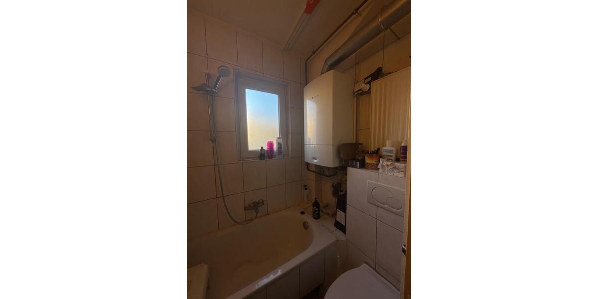 Etagenwohnung Esslingen am Neckar Brühl - 3 Zimmer, 65 m&sup2;, 225.000&euro; | Angebot:24420579