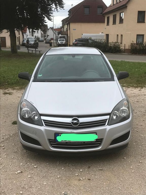 Opel Astra 57.000 km 3.200 € Frickenhausen 72636