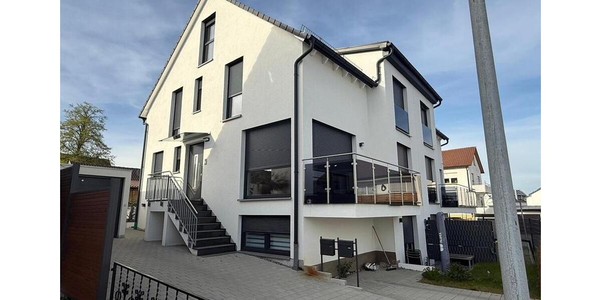 Doppelhaushälfte Herrenberg - 6 Zimmer, 138 m&sup2;, 2.250&euro; | Angebot:26364288