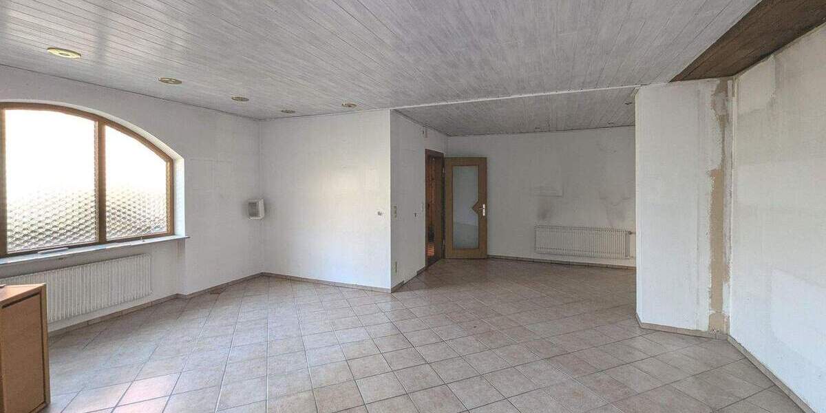 Doppelhaushälfte Böblingen - 4 Zimmer, 130 m&sup2;, 465.000&euro; | Angebot:24528832