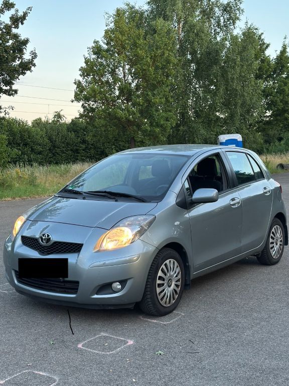 Yaris