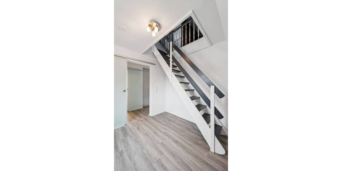 Etagenwohnung Ludwigsburg Neckarweihingen - 3 Zimmer, 105 m&sup2;, 265.000&euro; | Angebot:26207222