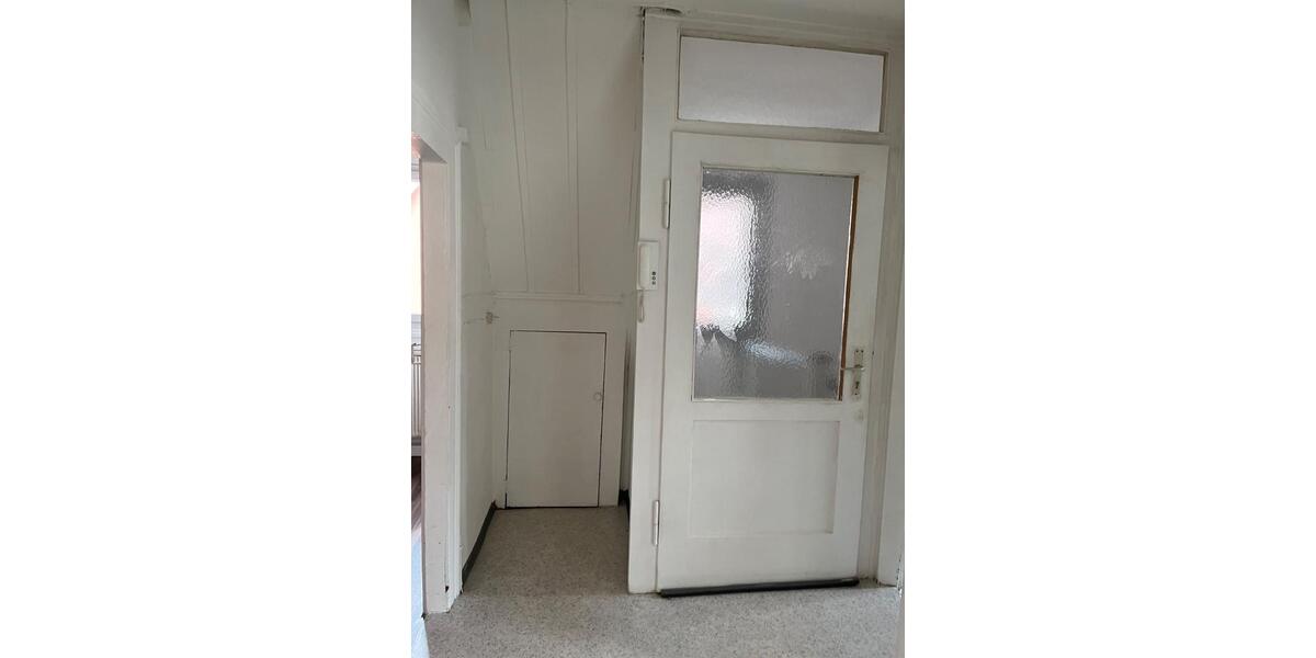 Dachgeschoßwohnung Tübingen - 2.5 Zimmer, 48 m&sup2;, 750&euro; | Angebot:26109804