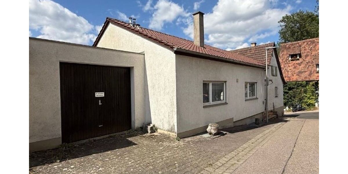 Sanierungsbedürftiges Einfamilienhaus in Weissach-Flacht - Einfamilienhaus Weissach-Flacht Flacht | Angebot:26748046