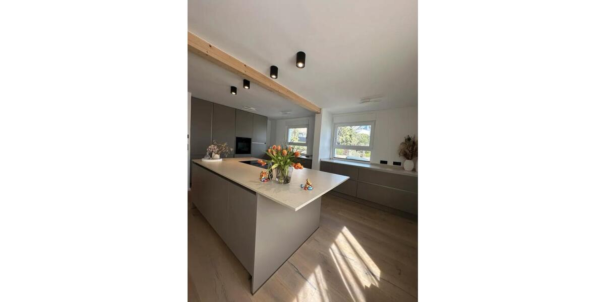 Mehrfamilienhaus, Wohnhaus Ditzingen - 7 Zimmer, 170 m&sup2;, 949.000&euro; | Angebot:26855696