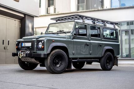 Land Rover Defender 82.200 km 37.500 &euro; Stuttgart 70193