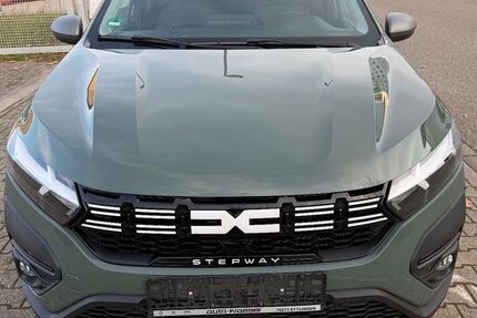 Dacia Sandero 22.000 km 12.999 &euro; Pforzheim 75179