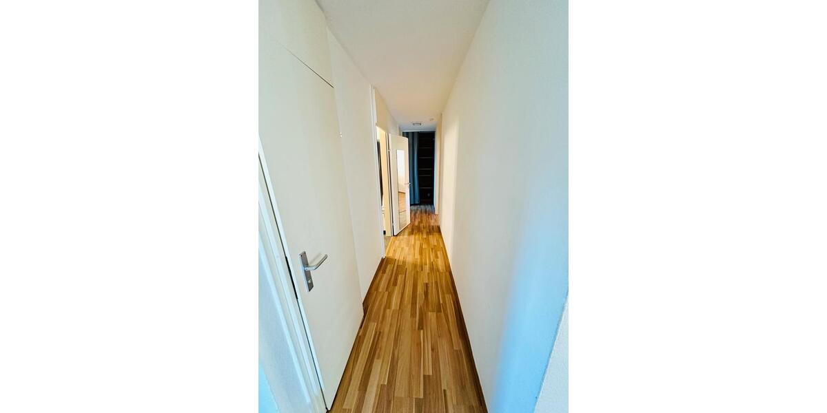 Etagenwohnung Stuttgart Botnang - 3.5 Zimmer, 82 m&sup2;, 1.150&euro; | Angebot:24694297