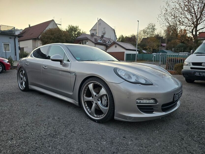 Porsche Panamera 184.000 km 16.999 € Sindelfingen / Stuttgart 71063