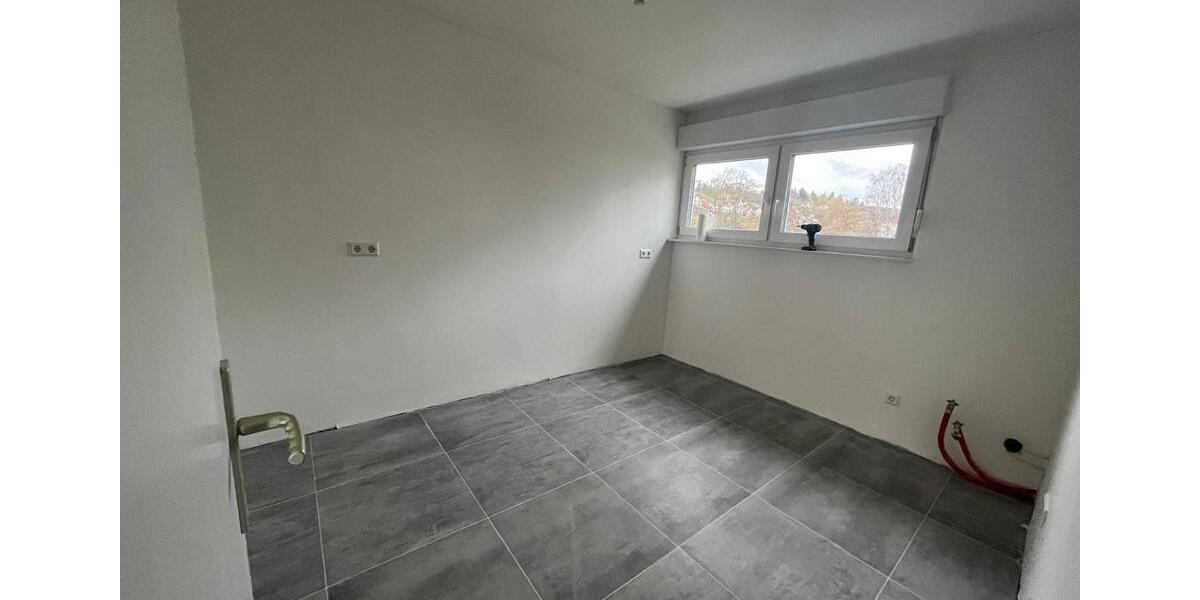Reihenhaus Esslingen am Neckar Hegensberg - 5 Zimmer, 130 m&sup2;, 549.000&euro; | Angebot:27608848