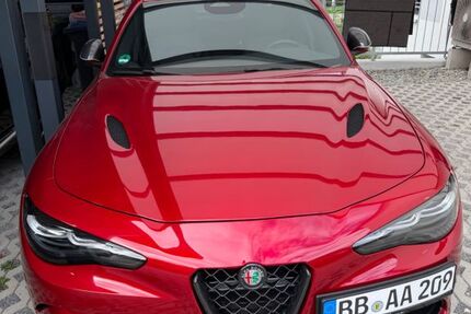 Alfa Romeo Giulia 2.000 km 73.000 &euro; Schönaich 71101