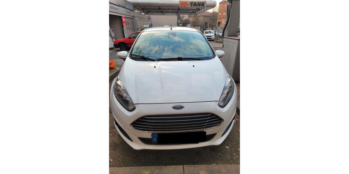 Ford Fiesta 211.500 km 2.500 &euro; Stuttgart 70190