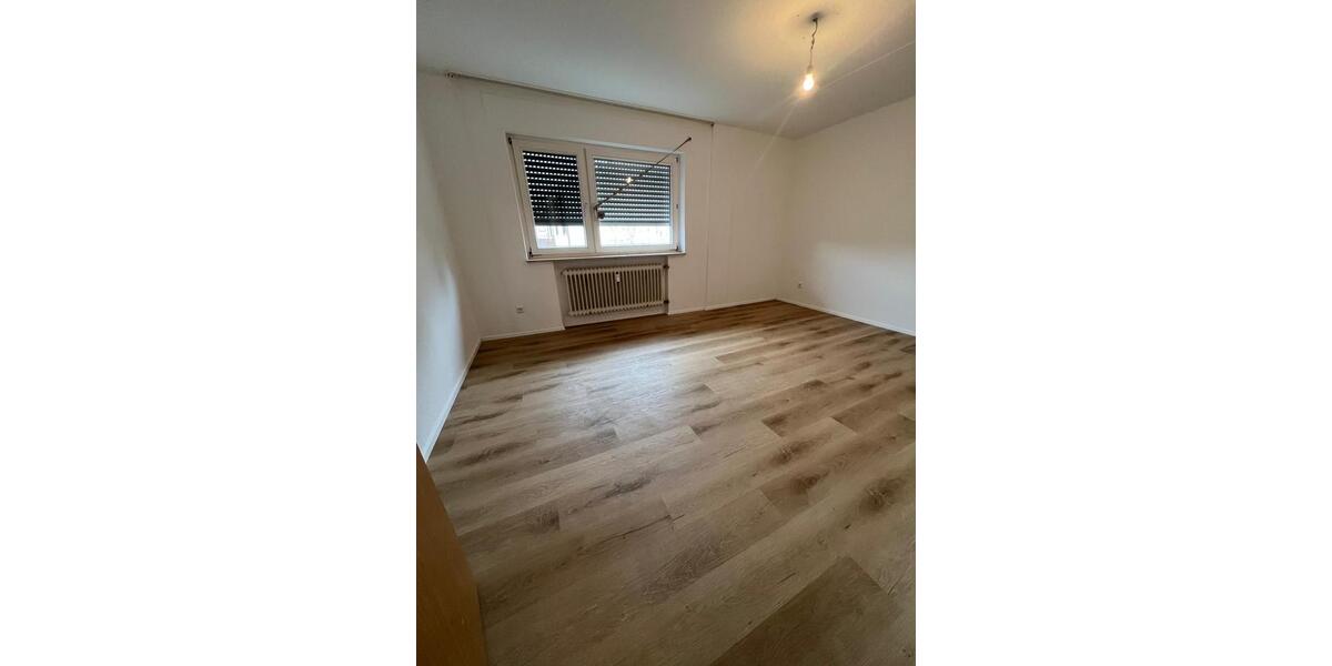 Etagenwohnung Kernen im Remstal - 4 Zimmer, 85 m&sup2;, 1.200&euro; | Angebot:25308133