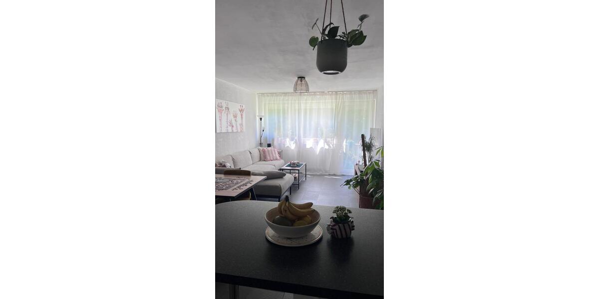 Hochparterre Ludwigsburg - 3 Zimmer, 76 m&sup2;, 1.220&euro; | Angebot:26443373