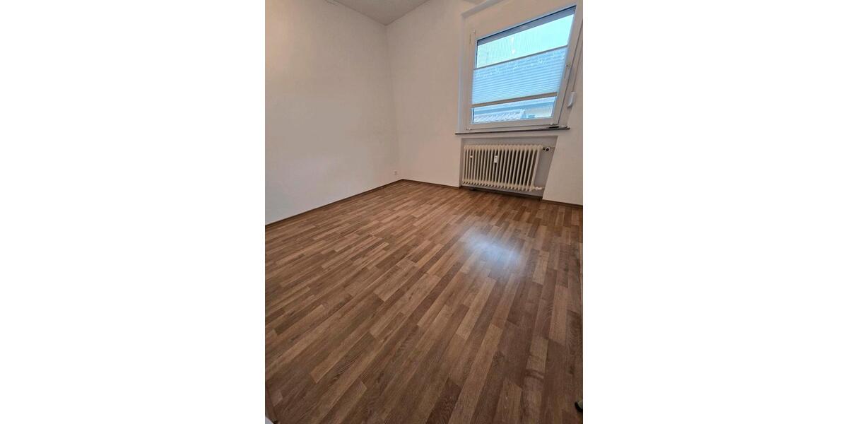 Mehrfamilienhaus, Wohnhaus Ehningen - 10.5 Zimmer, 205 m&sup2;, 1.069.000&euro; | Angebot:26490411