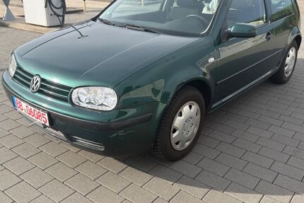 VW Golf 101.233 km 799 € Weil im Schönbuch 71093