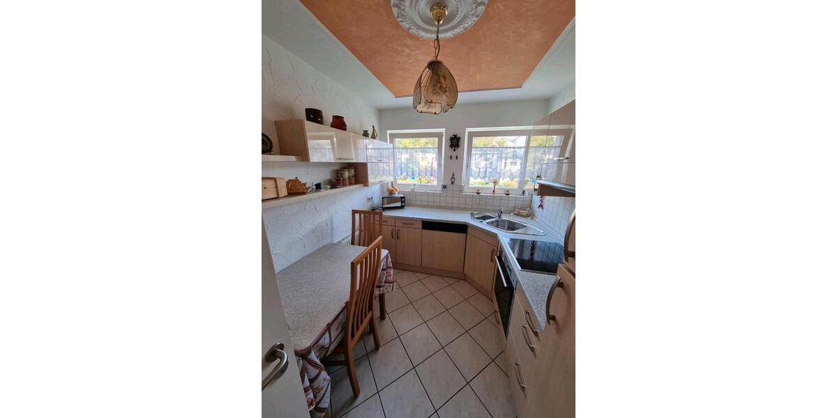 Etagenwohnung Nürtingen - 5 Zimmer, 98 m&sup2;, 410.000&euro; | Angebot:26958112