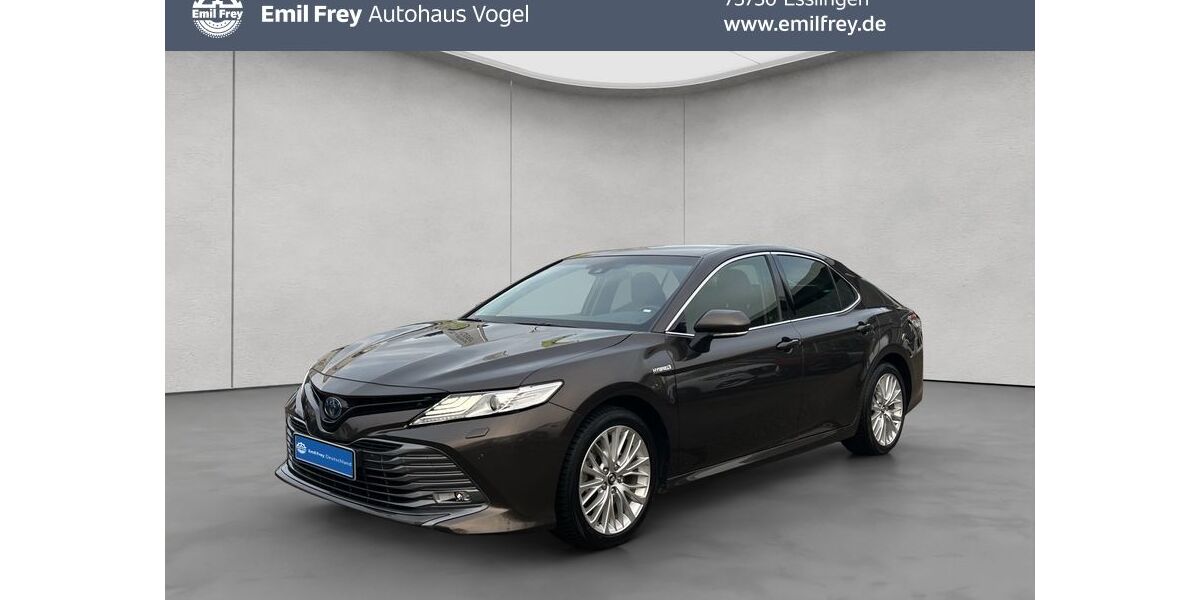 Toyota Camry 92.650 km 25.490 &euro; Esslingen 73730