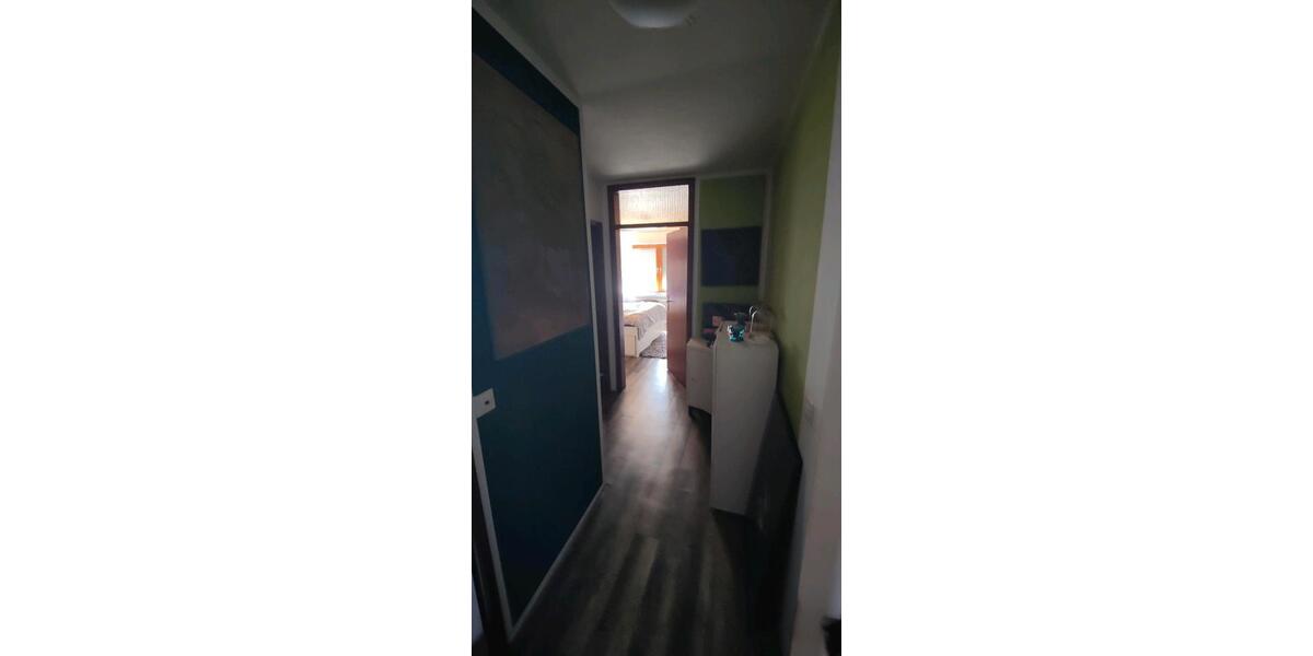 Etagenwohnung Reutlingen Sondelfingen - 3 Zimmer, 90 m&sup2;, 1.270&euro; | Angebot:27625162
