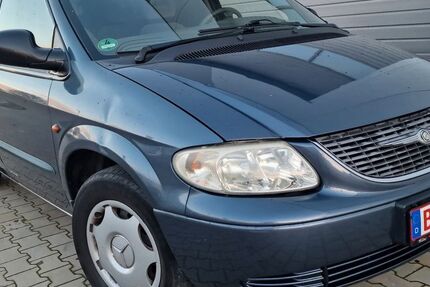 Chrysler Grand Voyager 177.000 km 2.600 € Holzgerlingen 71088