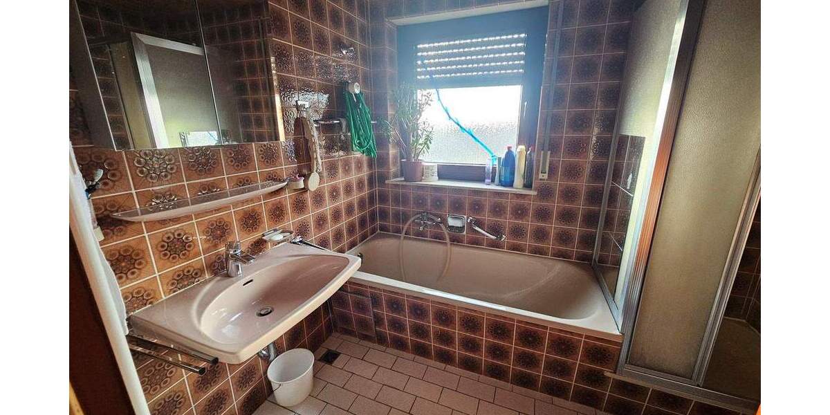 Etagenwohnung Markgröningen - 3 Zimmer, 90 m&sup2;, 275.000&euro; | Angebot:25802210