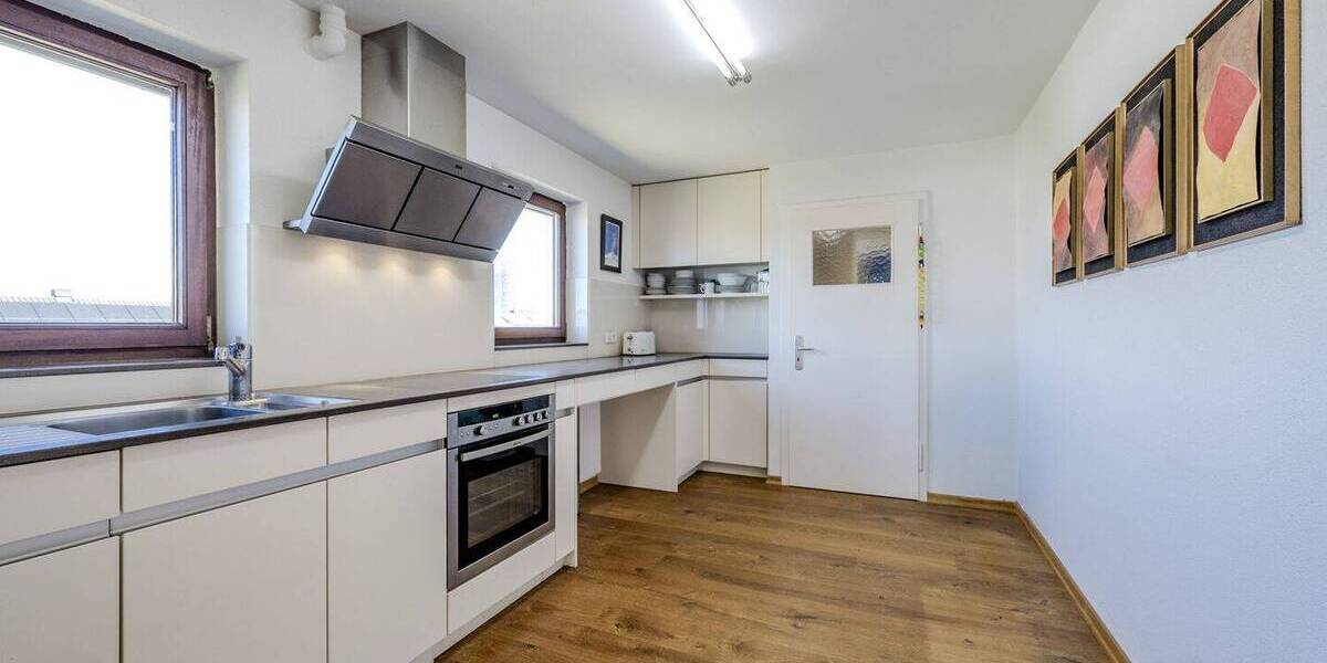 Mehrfamilienhaus, Wohnhaus Stuttgart Bergheim - 6 Zimmer, 123 m&sup2;, 670.000&euro; | Angebot:26643463