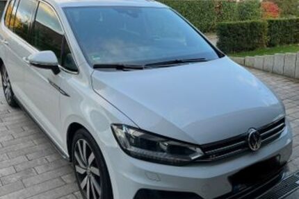 VW Touran 75.000 km 22.299 &euro; Stuttgart 70565