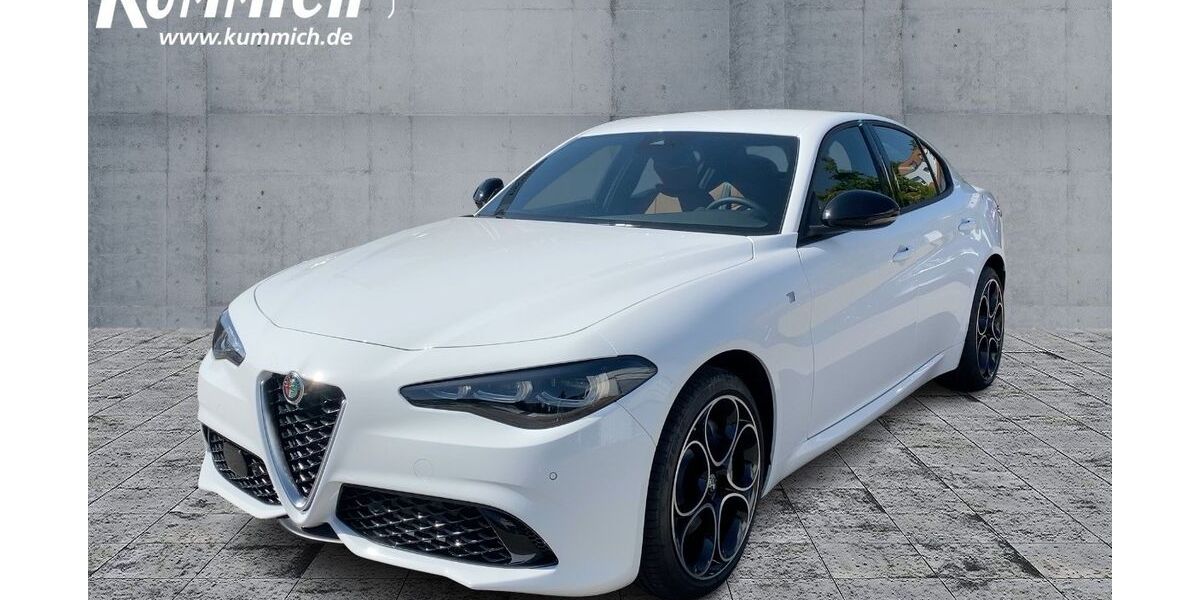 Alfa Romeo Giulia 4.100 km 46.890 € Köngen 73257