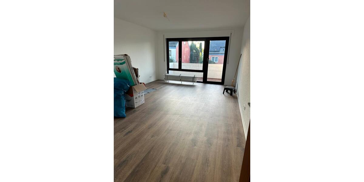 Etagenwohnung Ludwigsburg Oßweil - 3 Zimmer, 82 m&sup2;, 1.350&euro; | Angebot:27557568