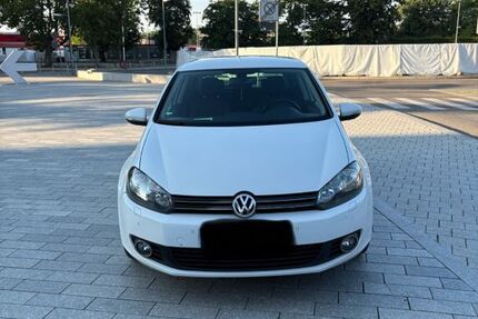 VW Golf 180.000 km 6.600 € Stuttgart 70563
